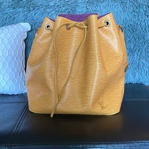 Authentic Louis Vuitton Epi Petit Noe